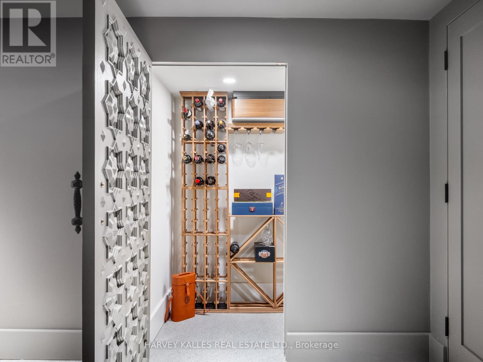 239 Borden Street, Toronto, Ontario  M5S 2N5 - Photo 33 - C13008384