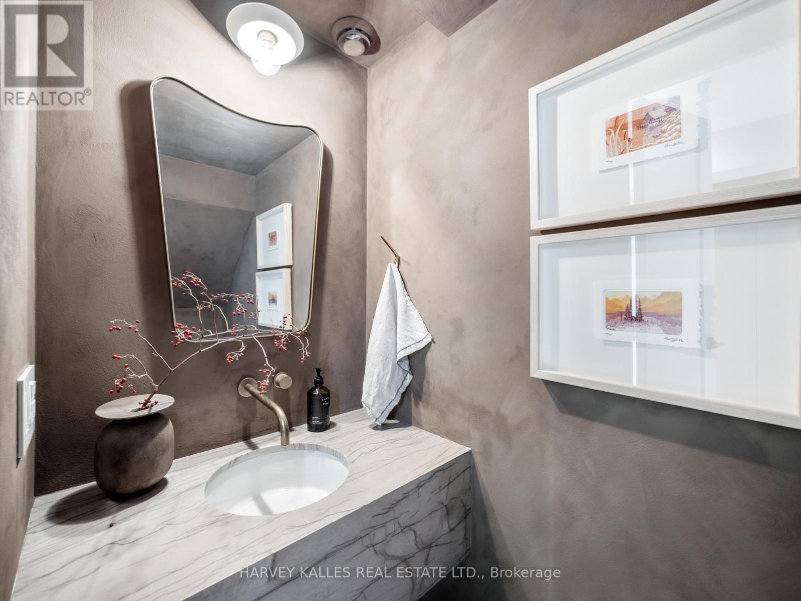 239 Borden Street, Toronto, Ontario  M5S 2N5 - Photo 34 - C13008384