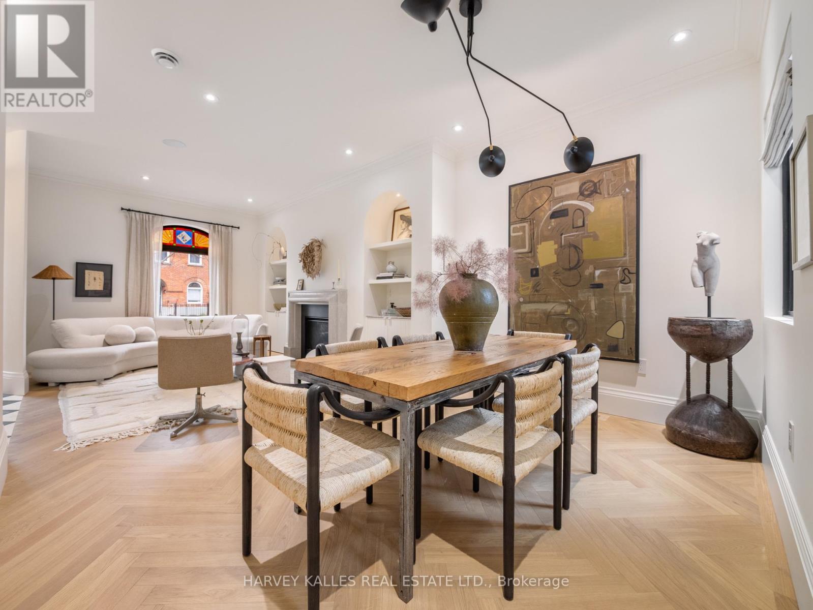 239 Borden Street, Toronto, Ontario  M5S 2N5 - Photo 5 - C13008384