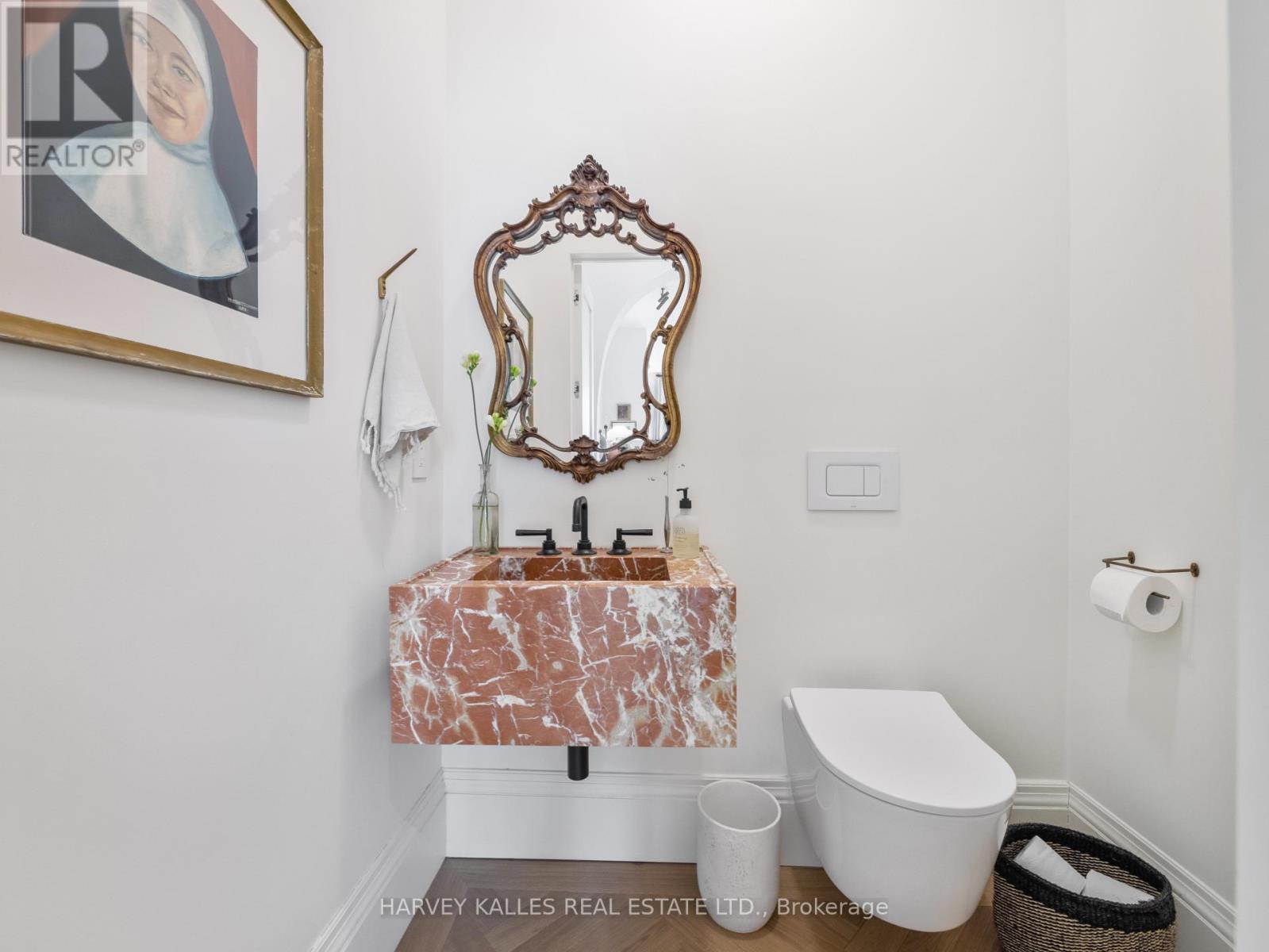 239 Borden Street, Toronto, Ontario  M5S 2N5 - Photo 7 - C13008384