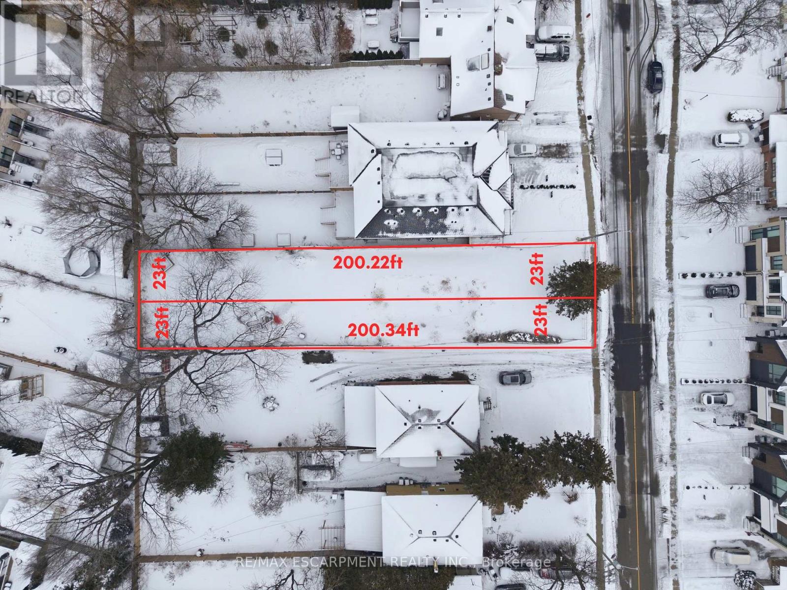 19 Broadview Avenue, Mississauga, Ontario  L5H 2S8 - Photo 2 - W12755264