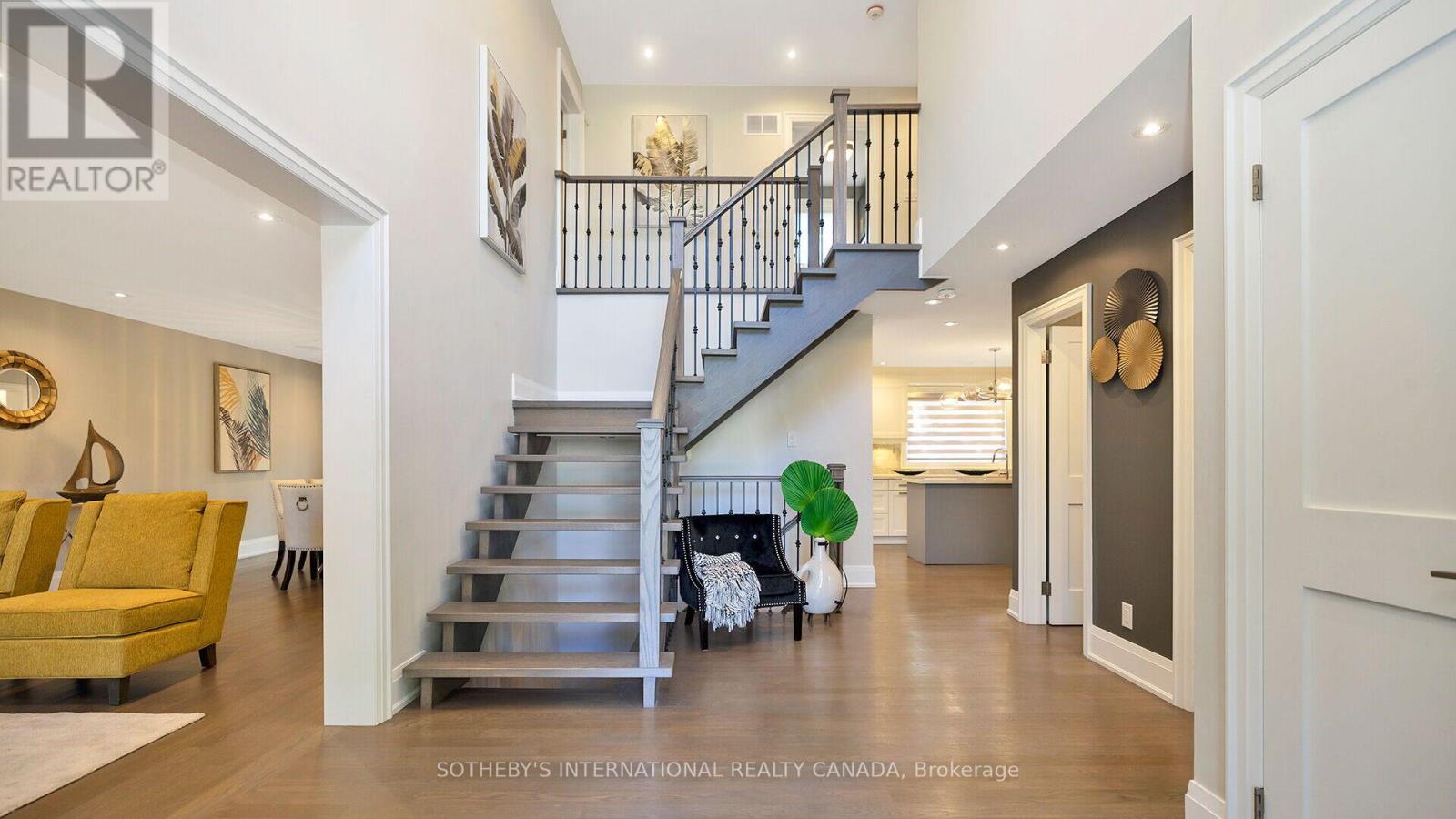 2068 Mississauga Road, Mississauga, Ontario  L5H 2K6 - Photo 6 - W13007460