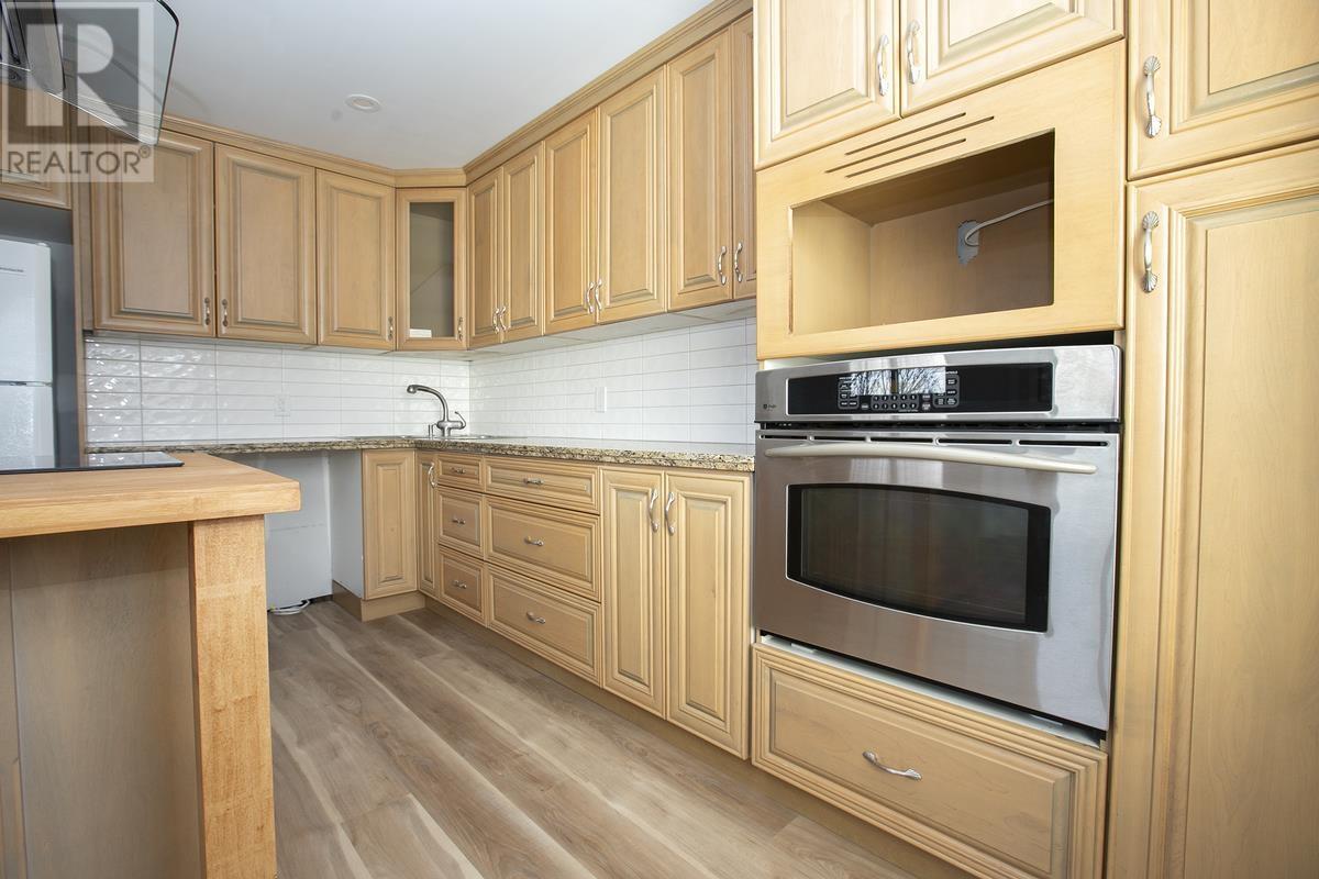 651 Queen St W, Sault Ste. Marie, Ontario  P6A 1B1 - Photo 15 - SM260650