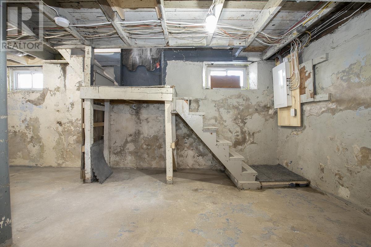 651 Queen St W, Sault Ste. Marie, Ontario  P6A 1B1 - Photo 40 - SM260650