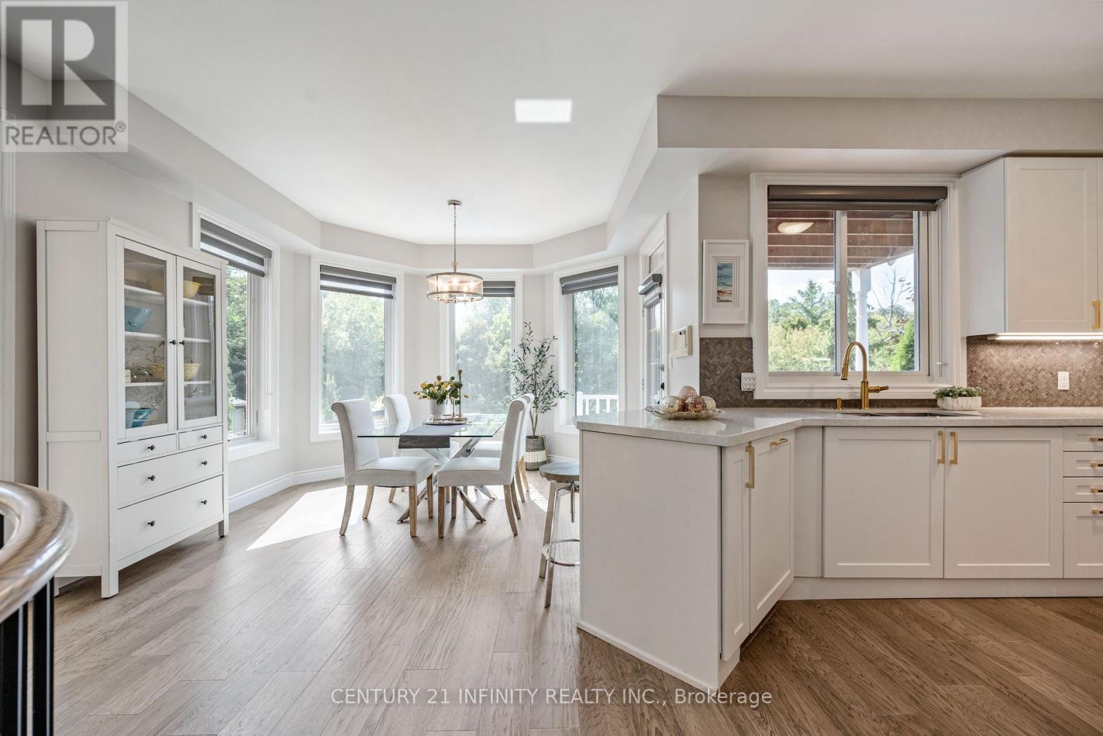 973 Mountview Court, Oshawa (Pinecrest), Ontario  L1K 2M1 - Photo 12 - E13009016