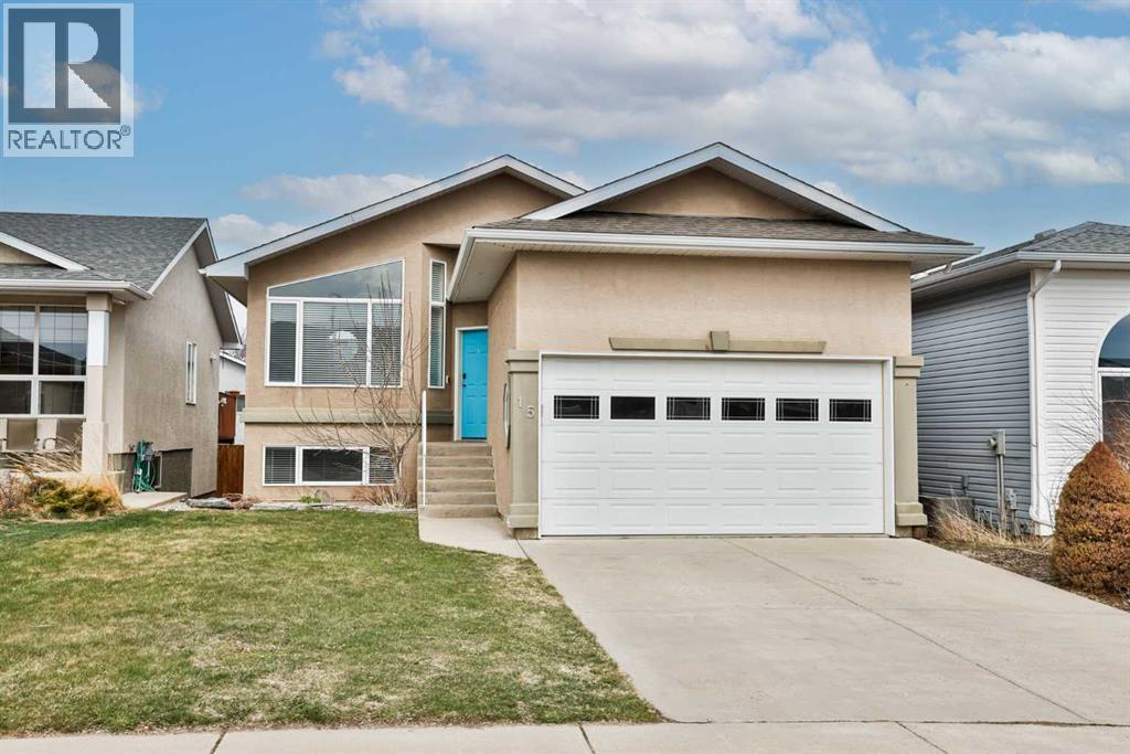 15 Cowichan Court W, Lethbridge, Alberta  T1K 7M9 - Photo 1 - A2302573
