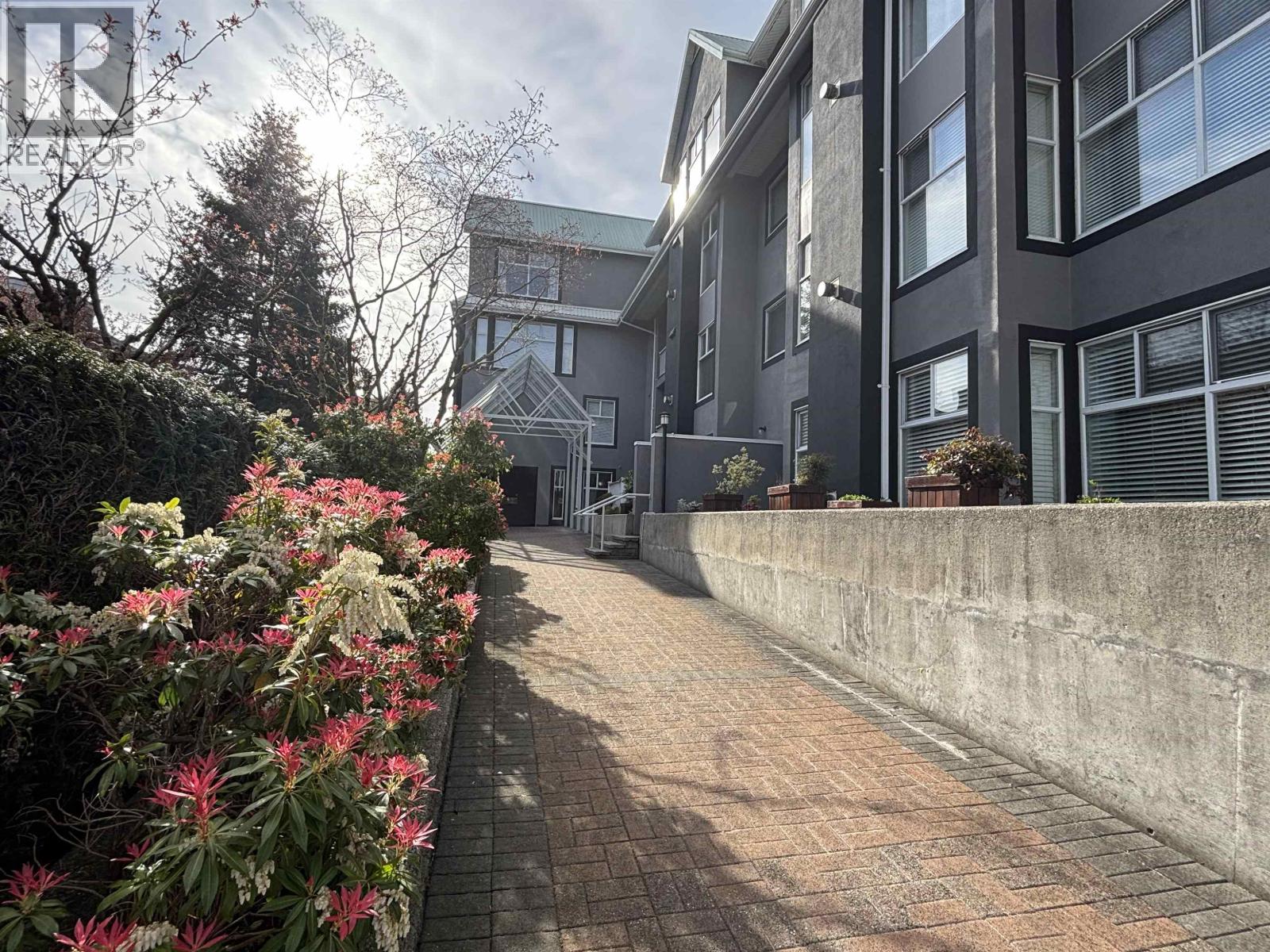 208 11609 227 Street, Maple Ridge, British Columbia  V2X 2L9 - Photo 3 - R3098931