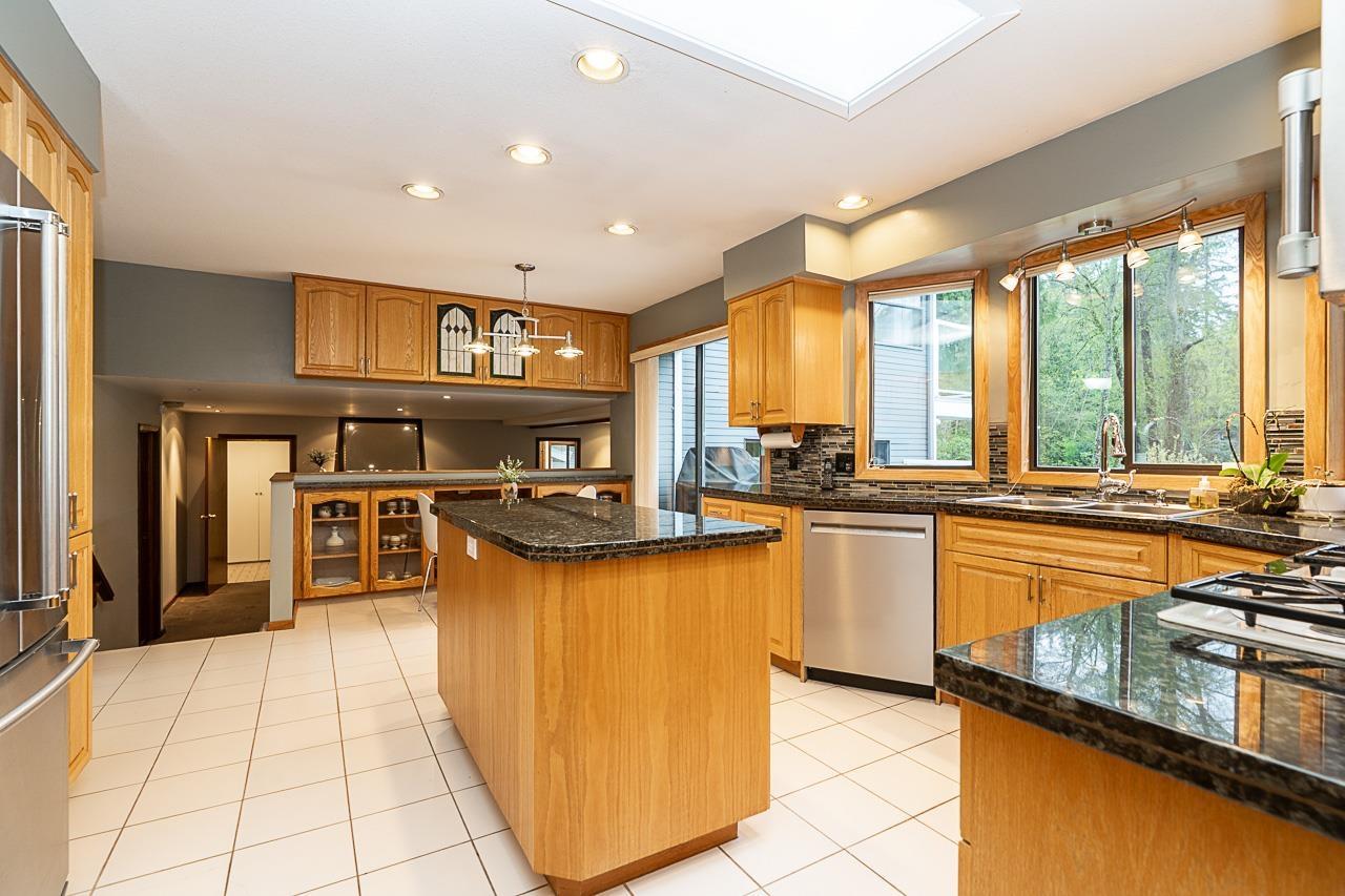 17379 21a Avenue, Surrey, British Columbia  V3Z 0A1 - Photo 11 - R3112272