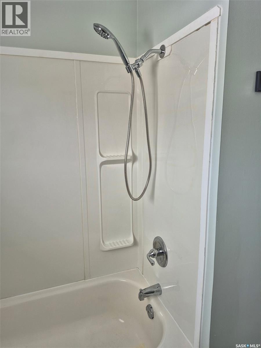 Mckenzie Acreage, Morris Rm No. 312, Saskatchewan  S0K 4Y0 - Photo 15 - SK032767