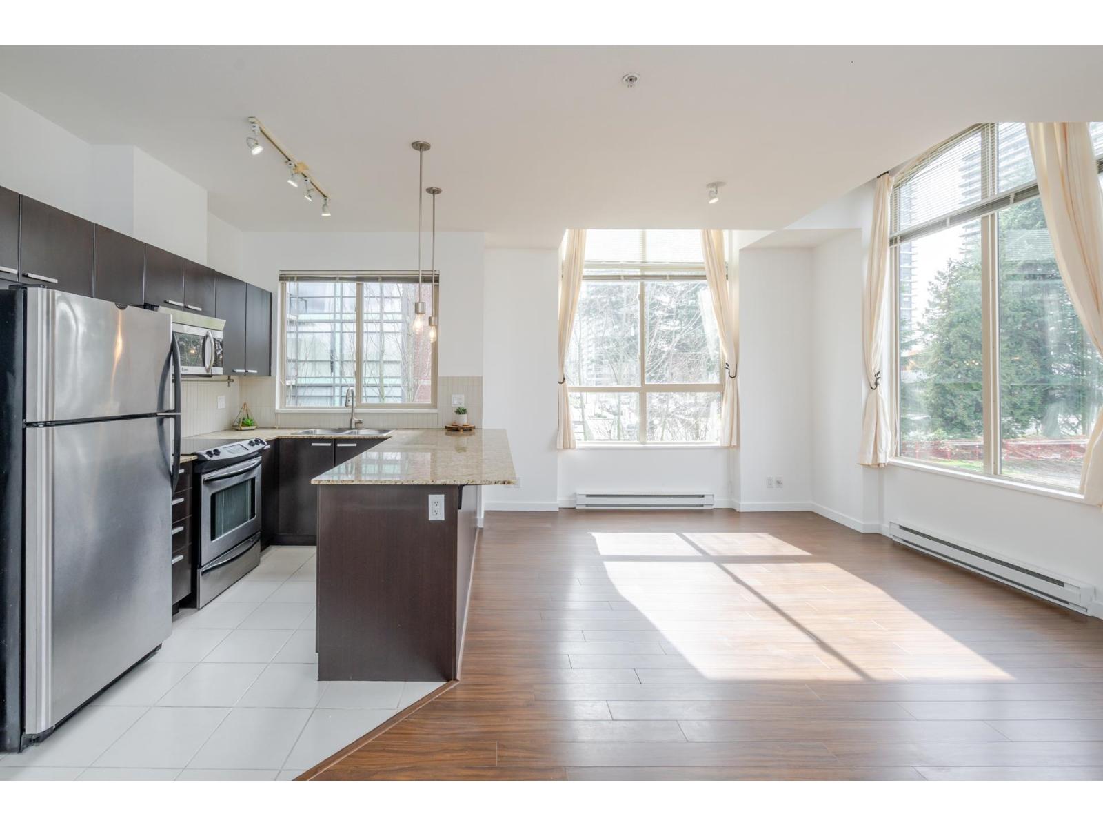 405 10455 University Drive, Surrey, British Columbia  V3T 0A5 - Photo 15 - R3112312