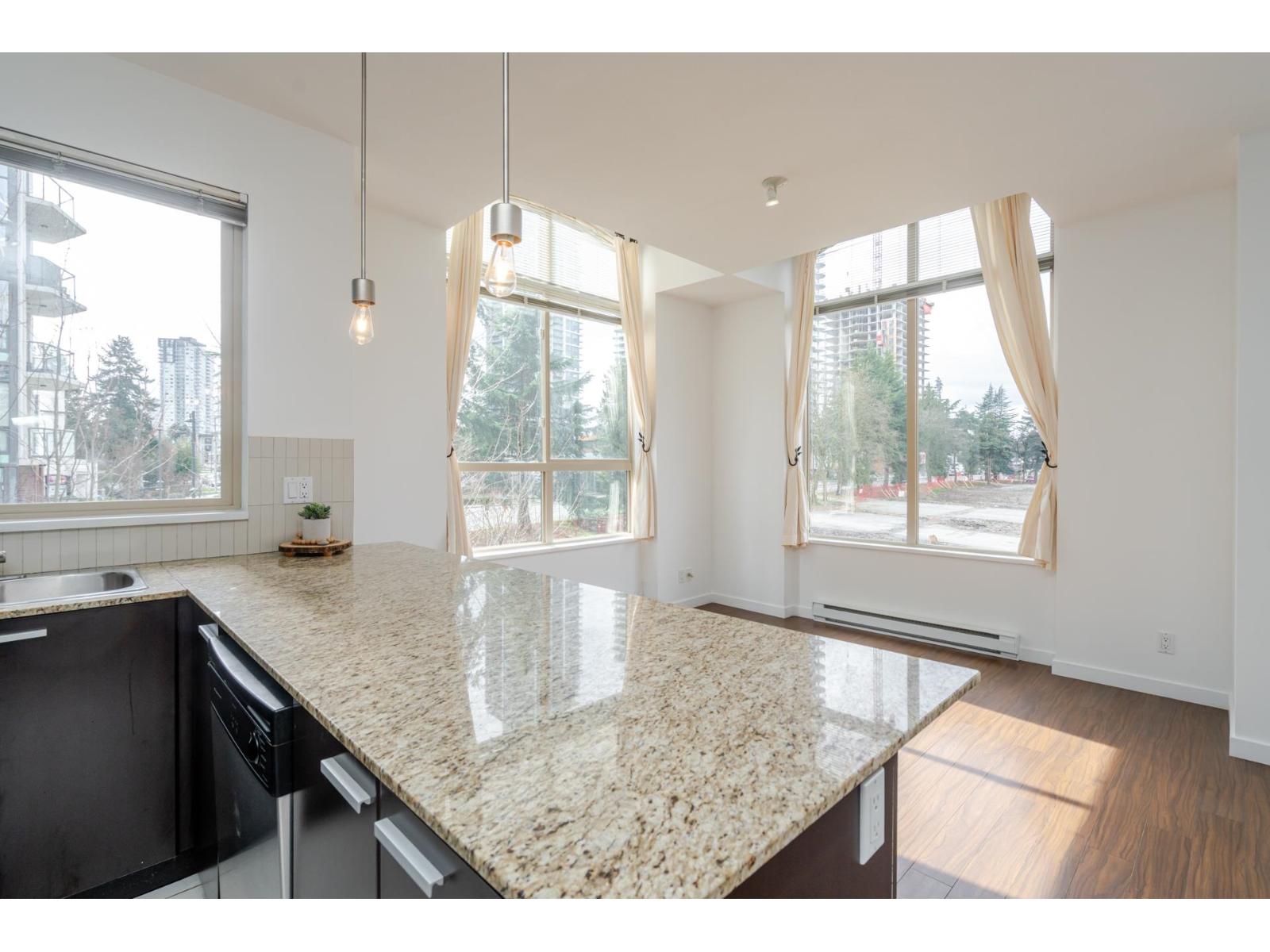 405 10455 University Drive, Surrey, British Columbia  V3T 0A5 - Photo 25 - R3112312