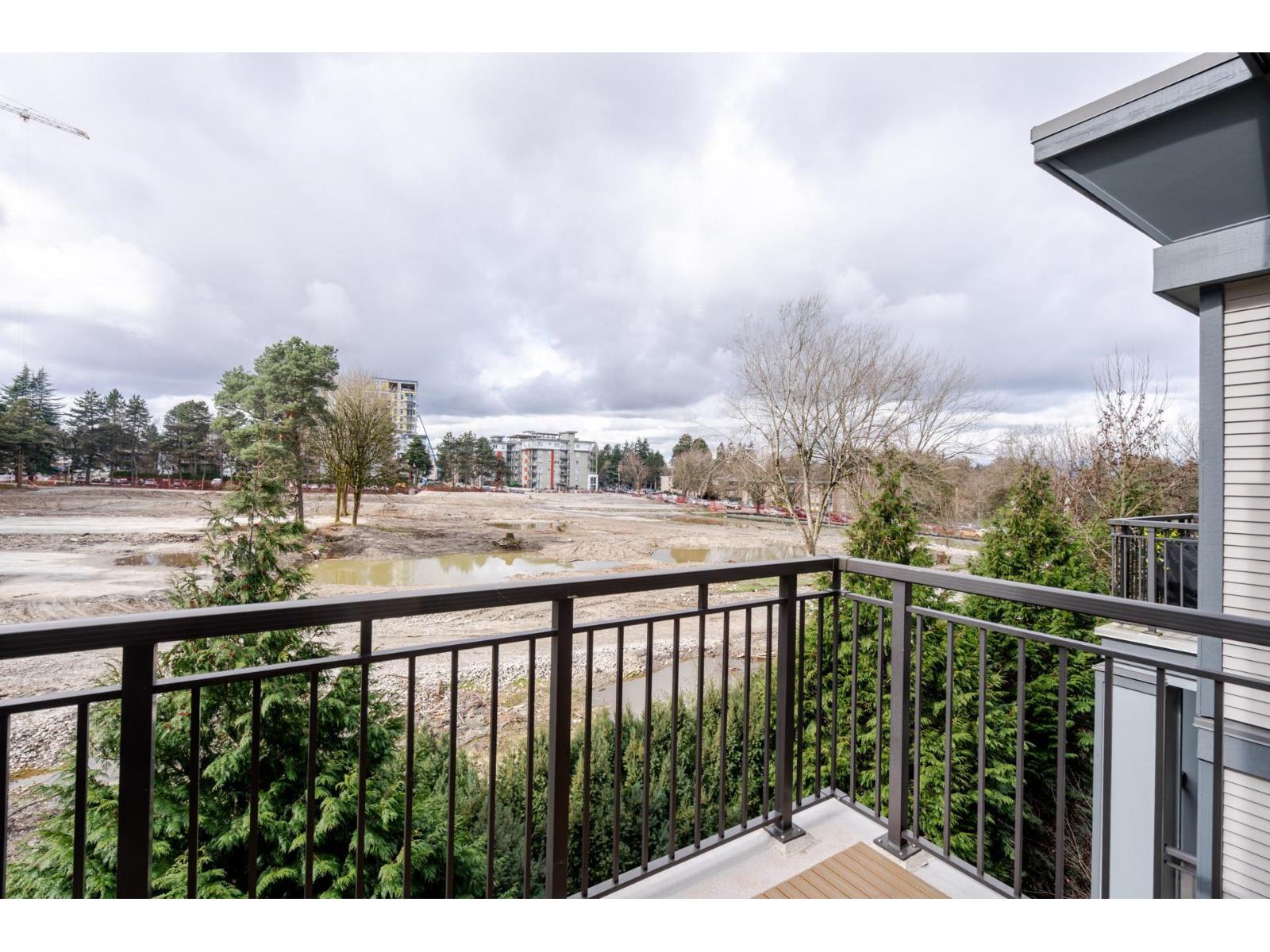 405 10455 University Drive, Surrey, British Columbia  V3T 0A5 - Photo 27 - R3112312