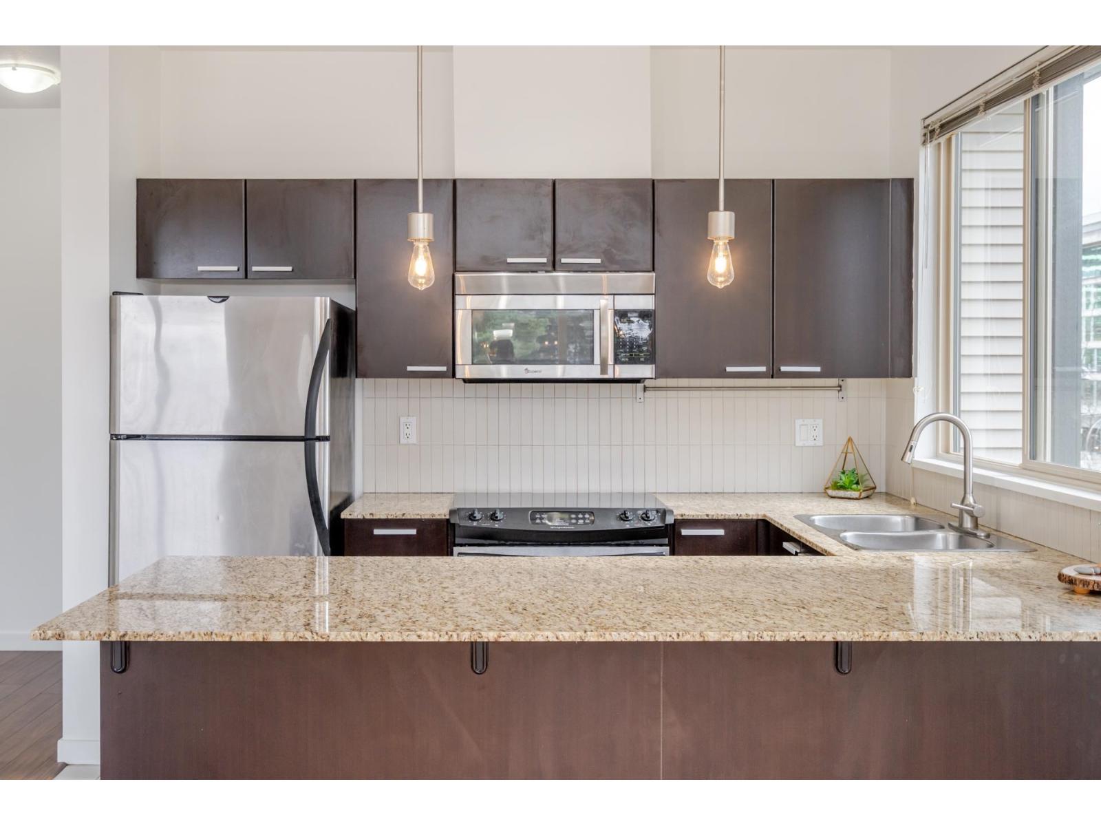 405 10455 University Drive, Surrey, British Columbia  V3T 0A5 - Photo 21 - R3112312