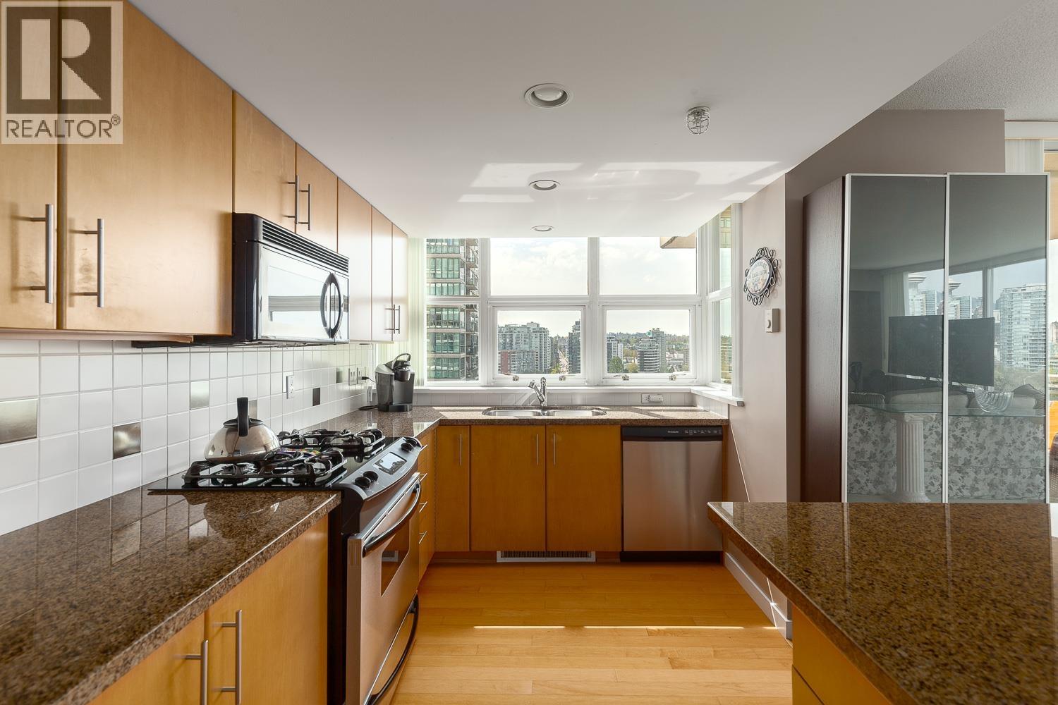 1305 120 Milross Avenue, Vancouver, British Columbia  V6A 4K7 - Photo 12 - R3112327