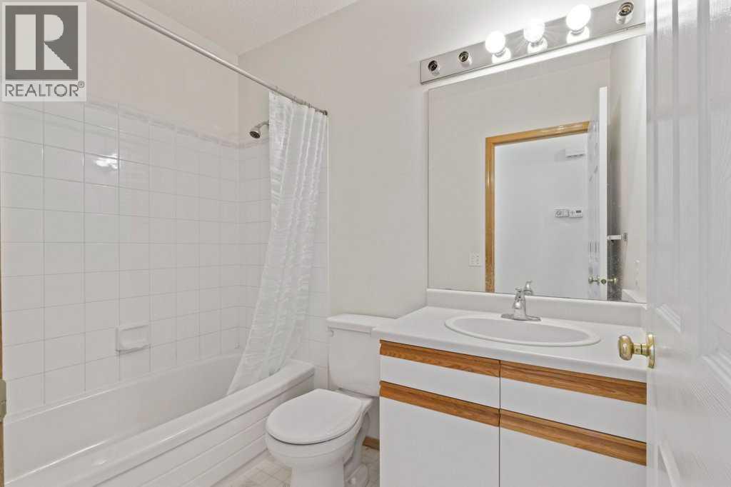 179 Sunlake Way SE, Calgary, Alberta  T2X 3H4 - Photo 17 - A2299348