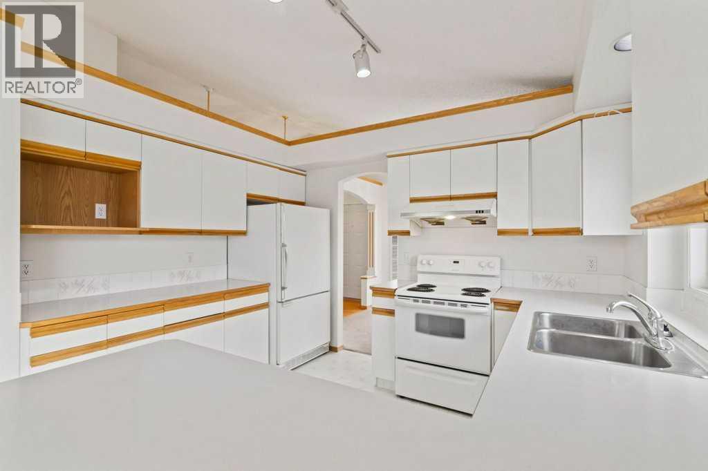 179 Sunlake Way SE, Calgary, Alberta  T2X 3H4 - Photo 9 - A2299348