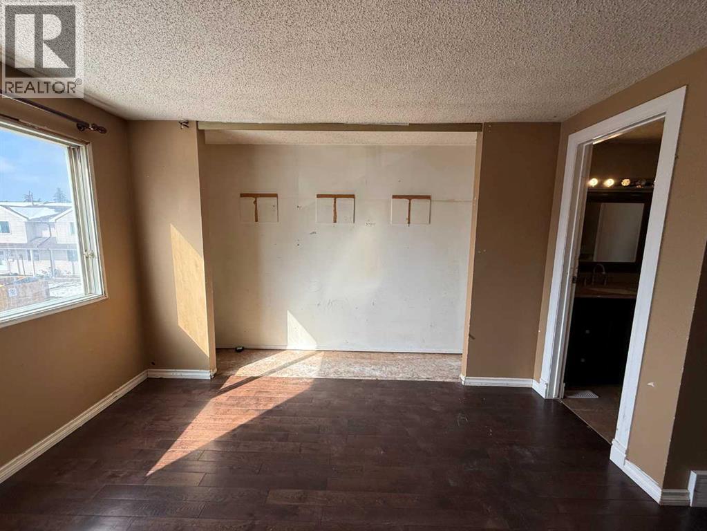 93, 1555 Falconridge Drive, Calgary, Alberta  T3J 1L8 - Photo 15 - A2302602