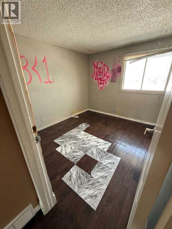 93, 1555 Falconridge Drive, Calgary, Alberta  T3J 1L8 - Photo 22 - A2302602