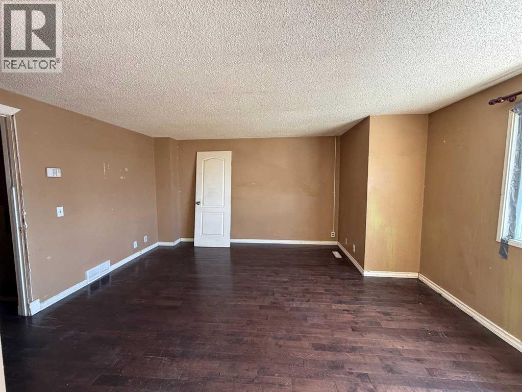 93, 1555 Falconridge Drive, Calgary, Alberta  T3J 1L8 - Photo 17 - A2302602