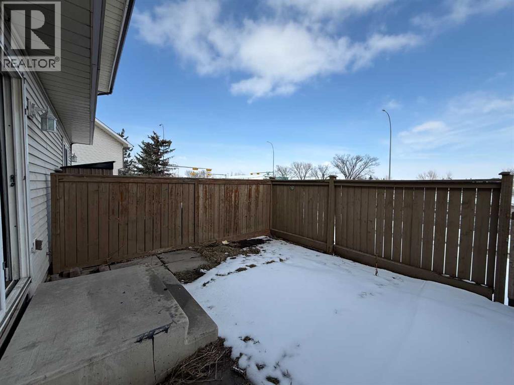 93, 1555 Falconridge Drive, Calgary, Alberta  T3J 1L8 - Photo 38 - A2302602