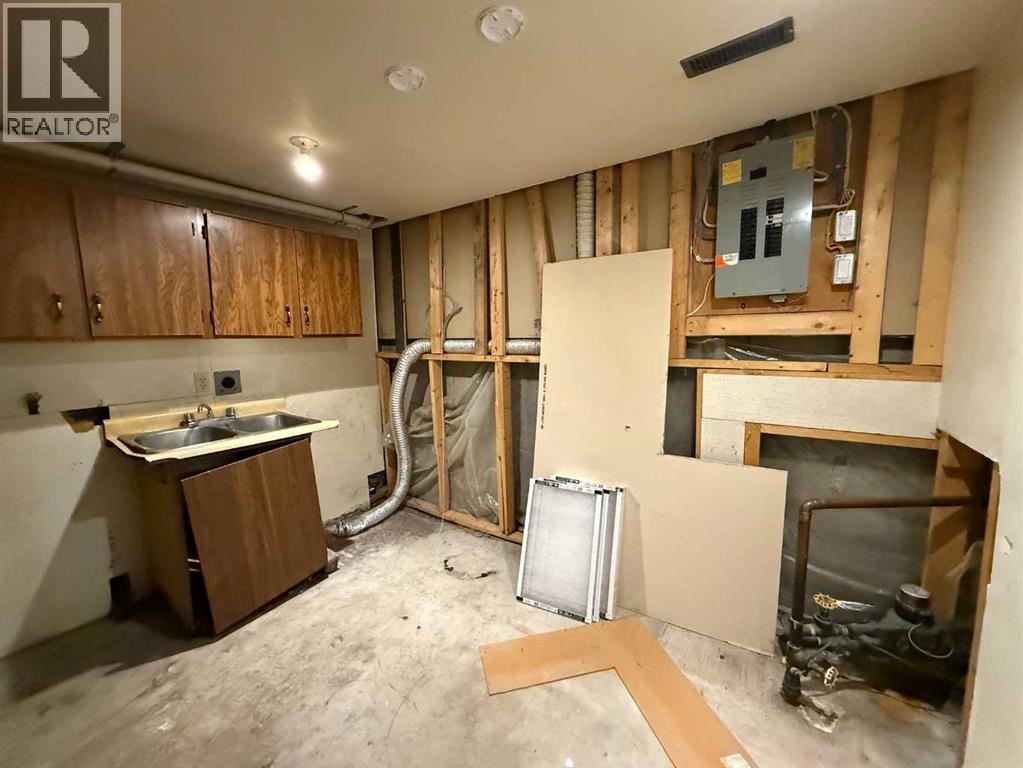 93, 1555 Falconridge Drive, Calgary, Alberta  T3J 1L8 - Photo 35 - A2302602