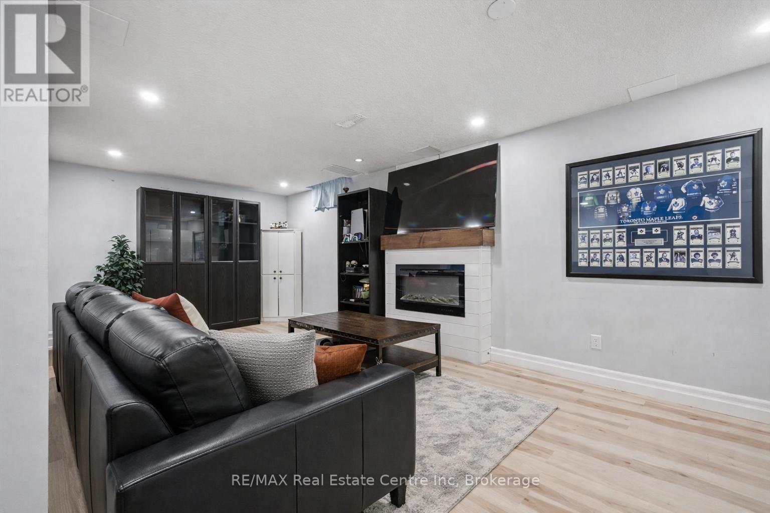 3 - 106 Woodlawn Road E, Guelph, Ontario  N1E 1B7 - Photo 15 - X13008980