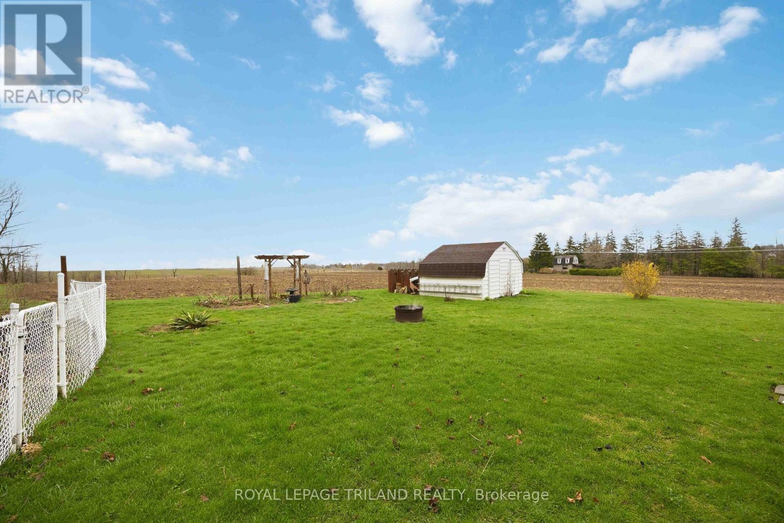 8376 Townsend Line, Lambton Shores, Ontario  N0M 1B0 - Photo 35 - X13008998