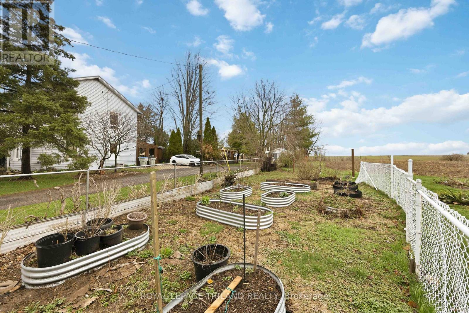 8376 Townsend Line, Lambton Shores, Ontario  N0M 1B0 - Photo 36 - X13008998