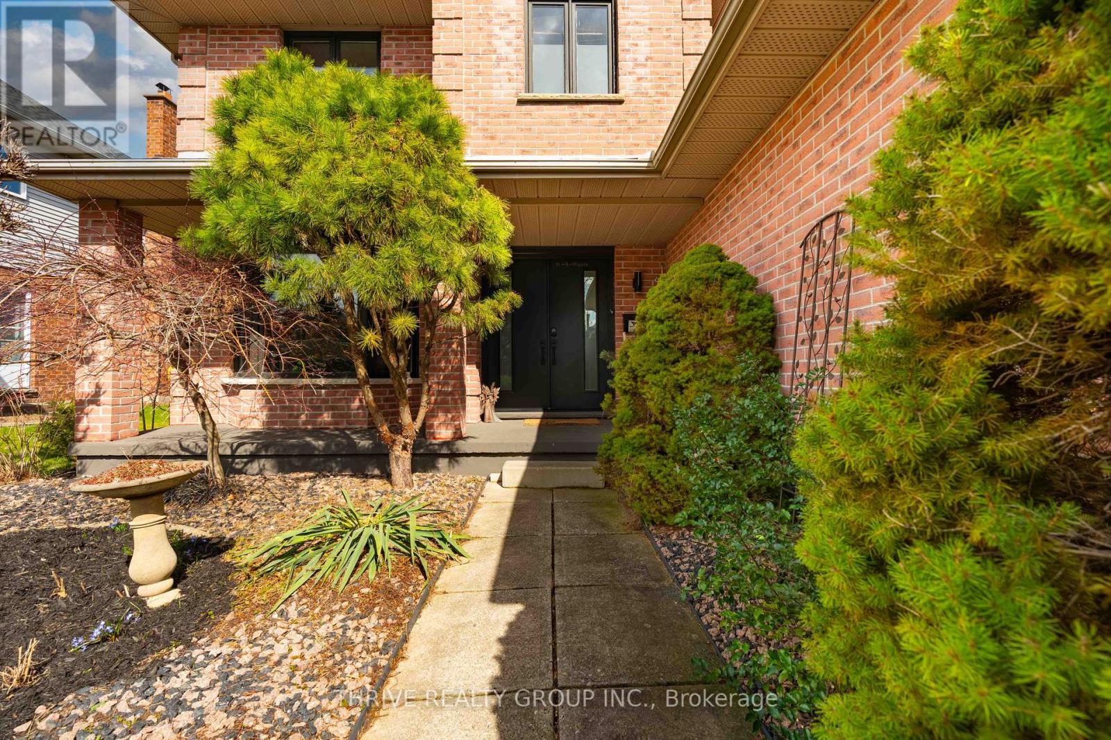 241 Andover Drive, London South, Ontario  N6J 4T7 - Photo 2 - X13009088