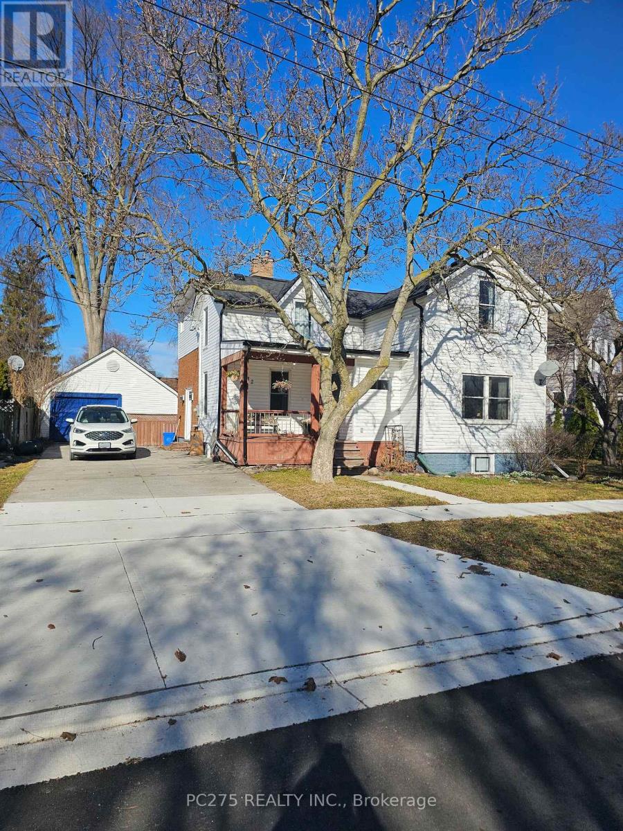 112 Essex Street, Sarnia, Ontario  N7T 4R7 - Photo 3 - X13009134