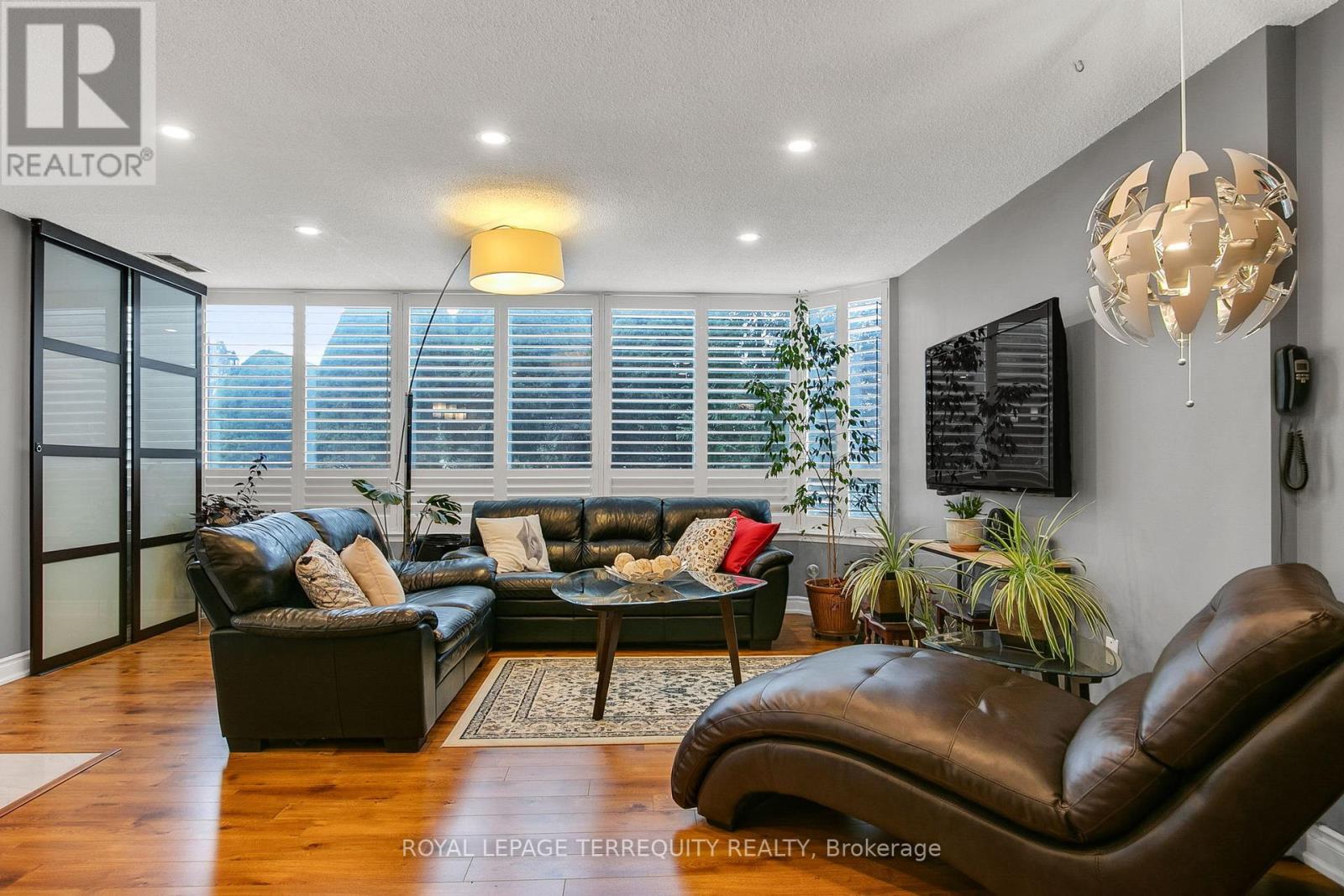 105 - 1131 Steeles Avenue W, Toronto, Ontario  M2R 3W8 - Photo 11 - C13008930