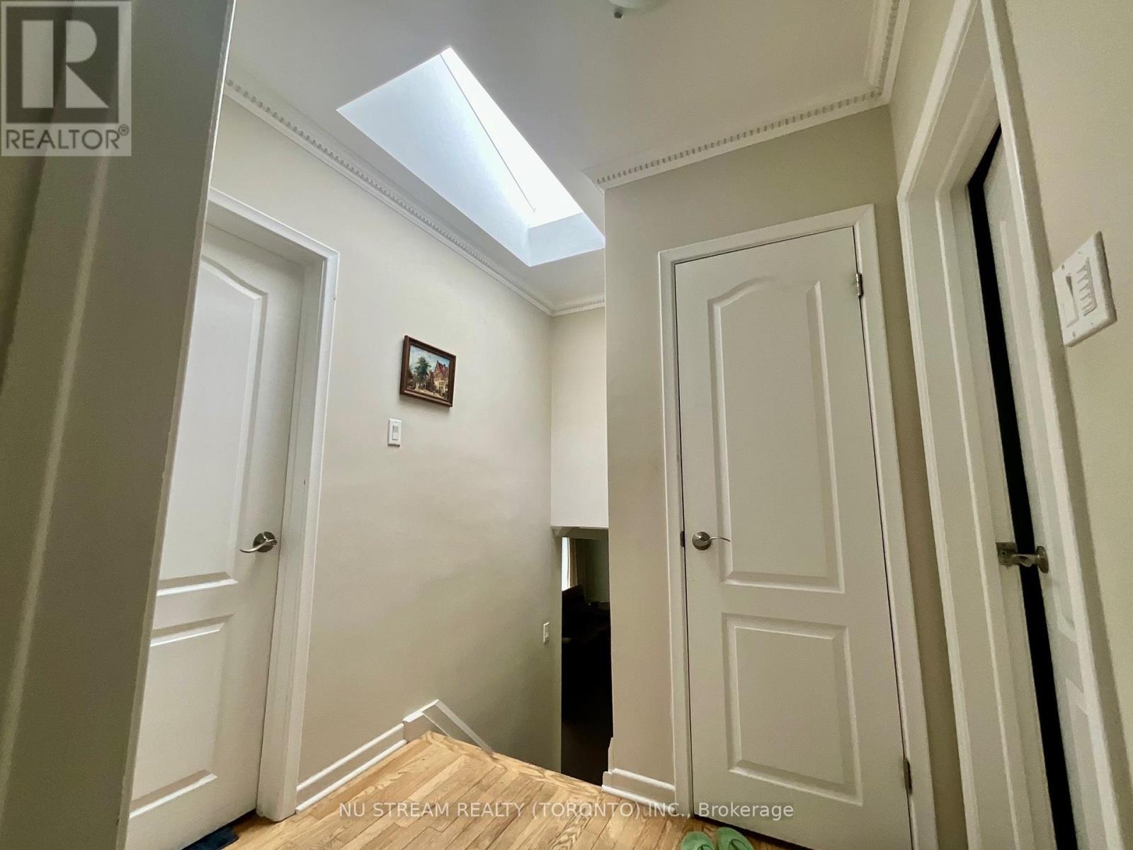 Upper - 260 Fisherville Road, Toronto, Ontario  M2R 3C5 - Photo 13 - C13008934