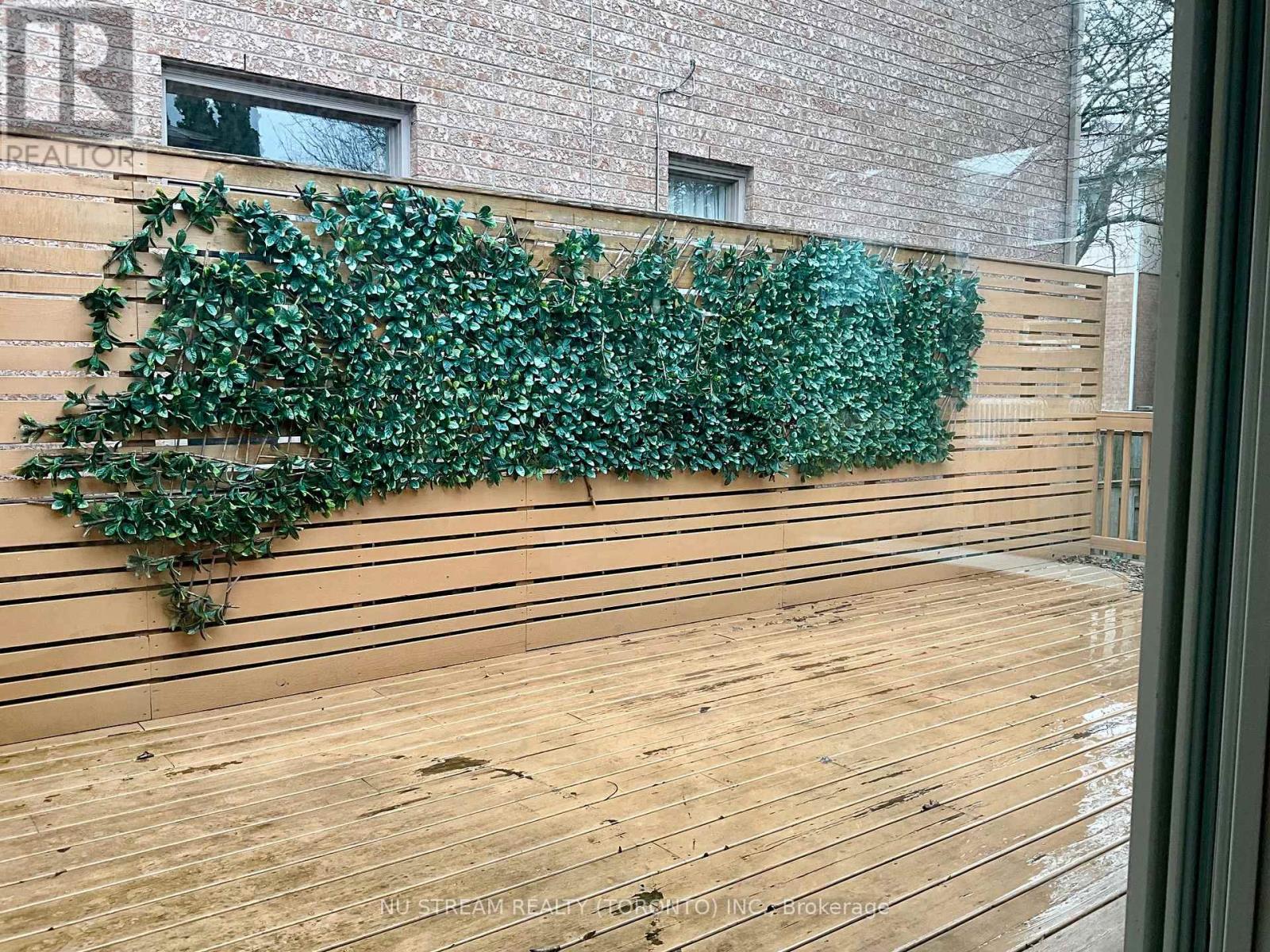 Upper - 260 Fisherville Road, Toronto, Ontario  M2R 3C5 - Photo 14 - C13008934