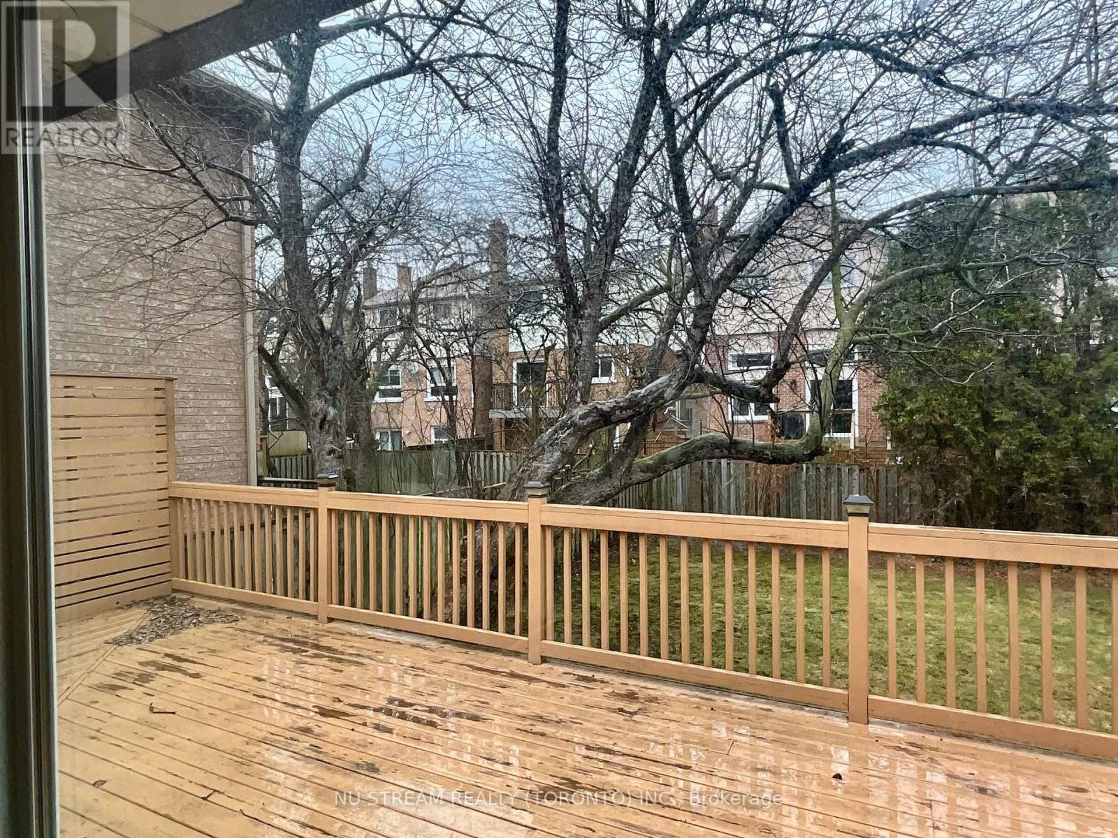 Upper - 260 Fisherville Road, Toronto, Ontario  M2R 3C5 - Photo 17 - C13008934