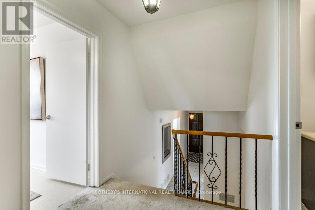 21 Summerside Crescent, Toronto, Ontario  M2H 1W9 - Photo 11 - C13009008