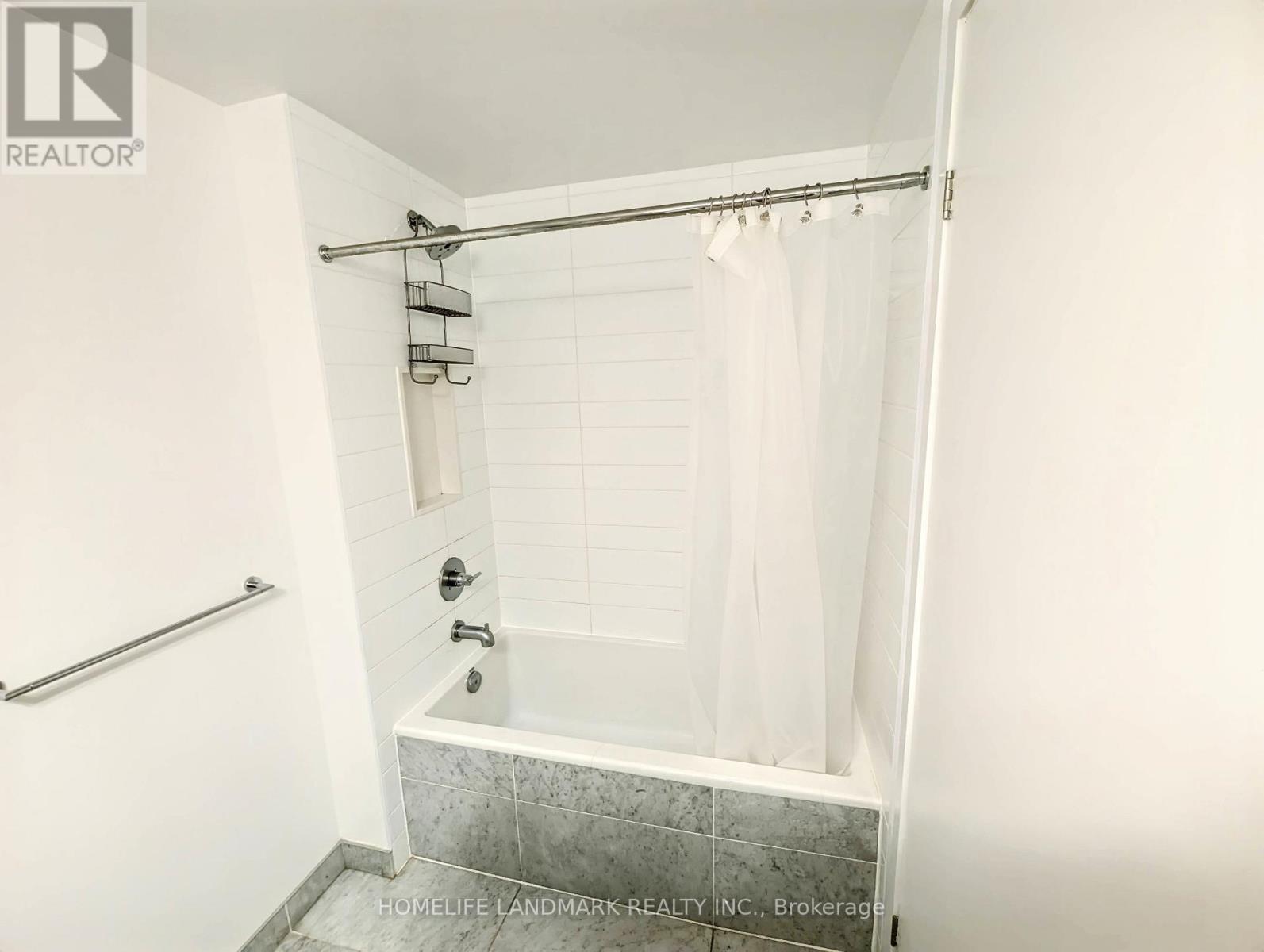 1502 - 38 Iannuzzi Street, Toronto, Ontario  M5V 0S2 - Photo 10 - C13009074