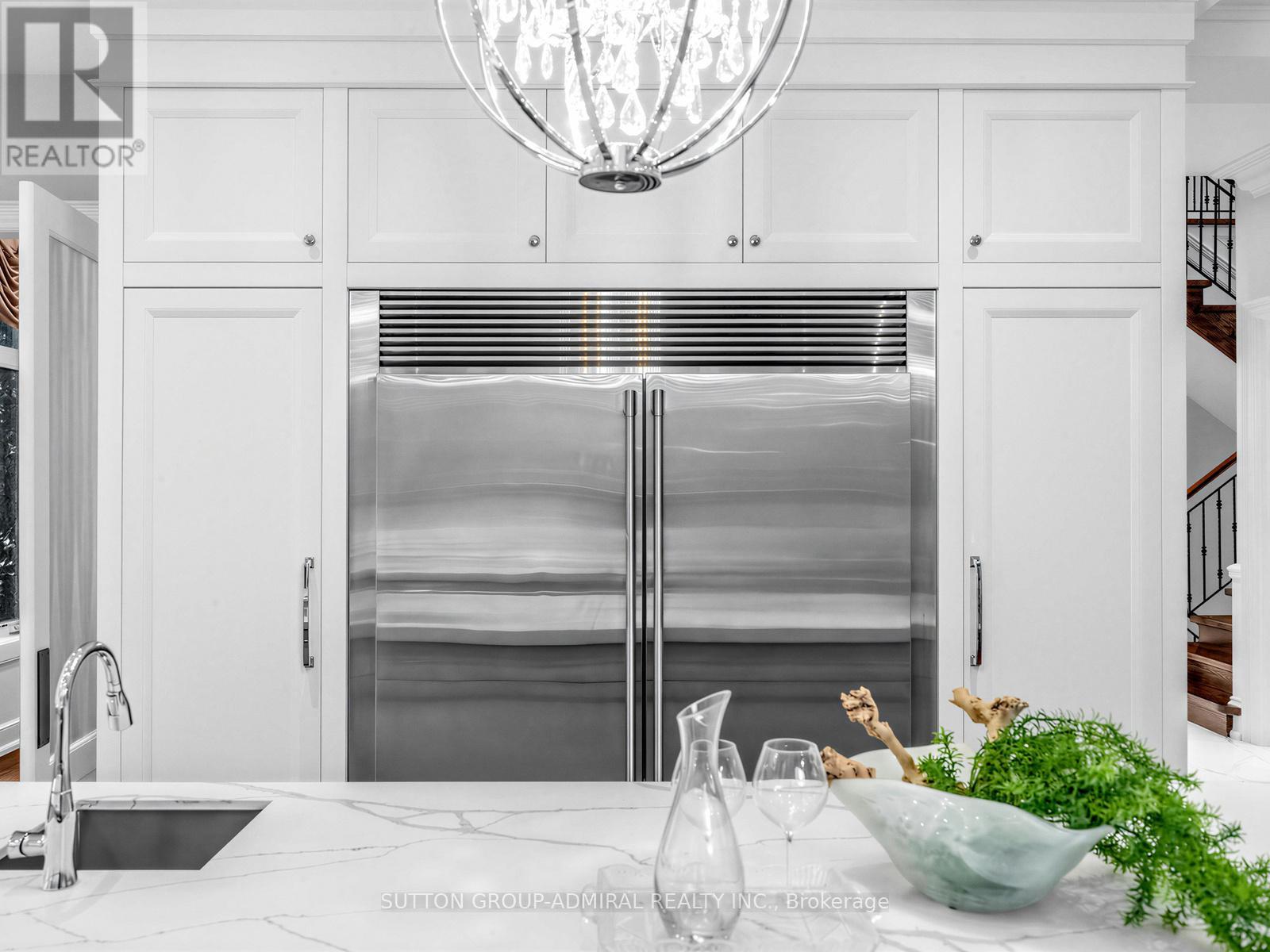 5 Lloydminster Crescent, Toronto, Ontario  M2M 2R9 - Photo 14 - C13009086