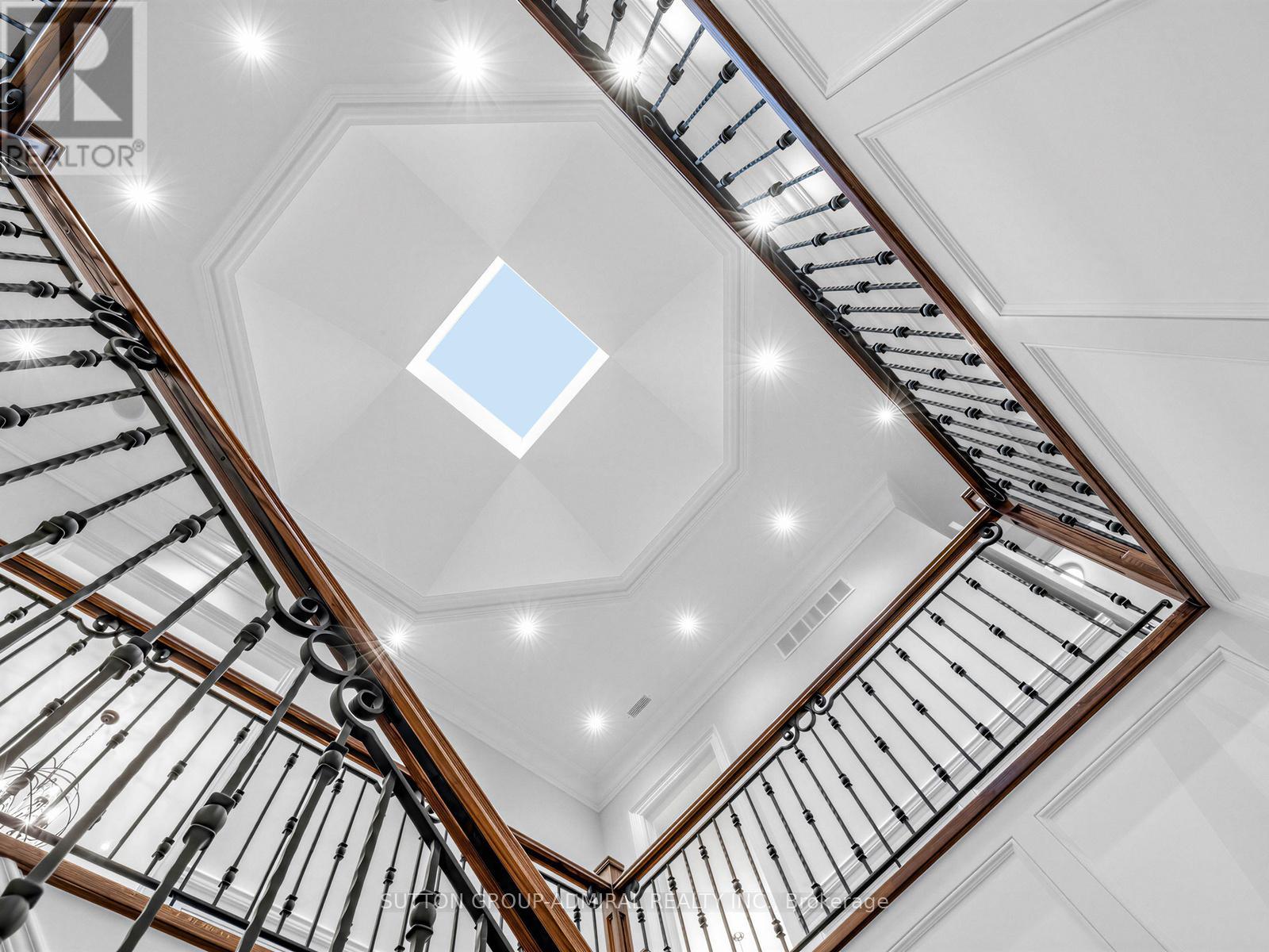 5 Lloydminster Crescent, Toronto, Ontario  M2M 2R9 - Photo 18 - C13009086