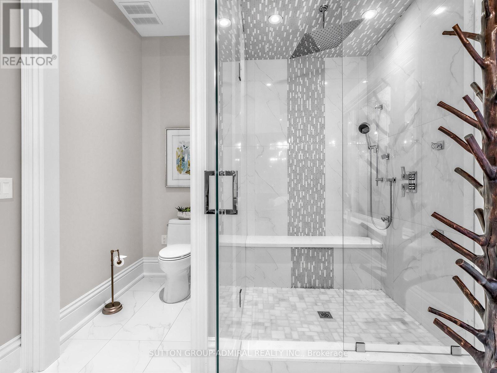 5 Lloydminster Crescent, Toronto, Ontario  M2M 2R9 - Photo 28 - C13009086