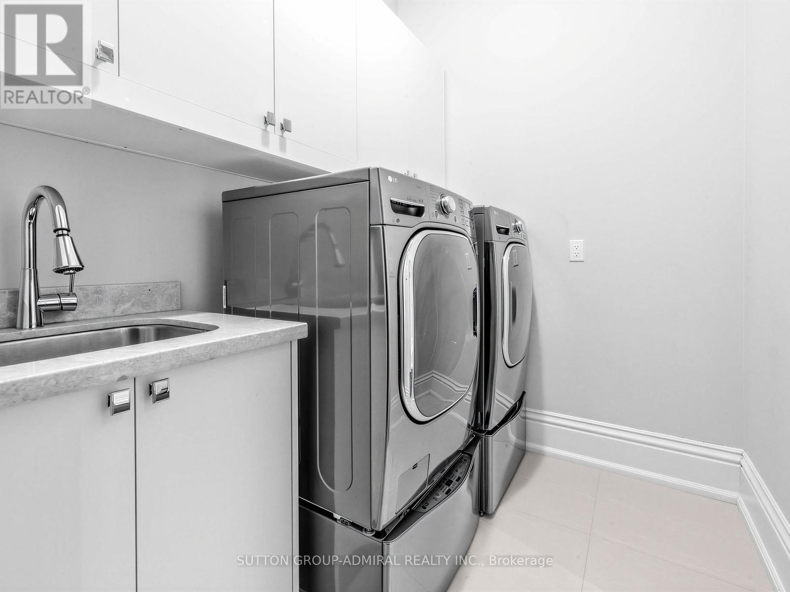 5 Lloydminster Crescent, Toronto, Ontario  M2M 2R9 - Photo 35 - C13009086