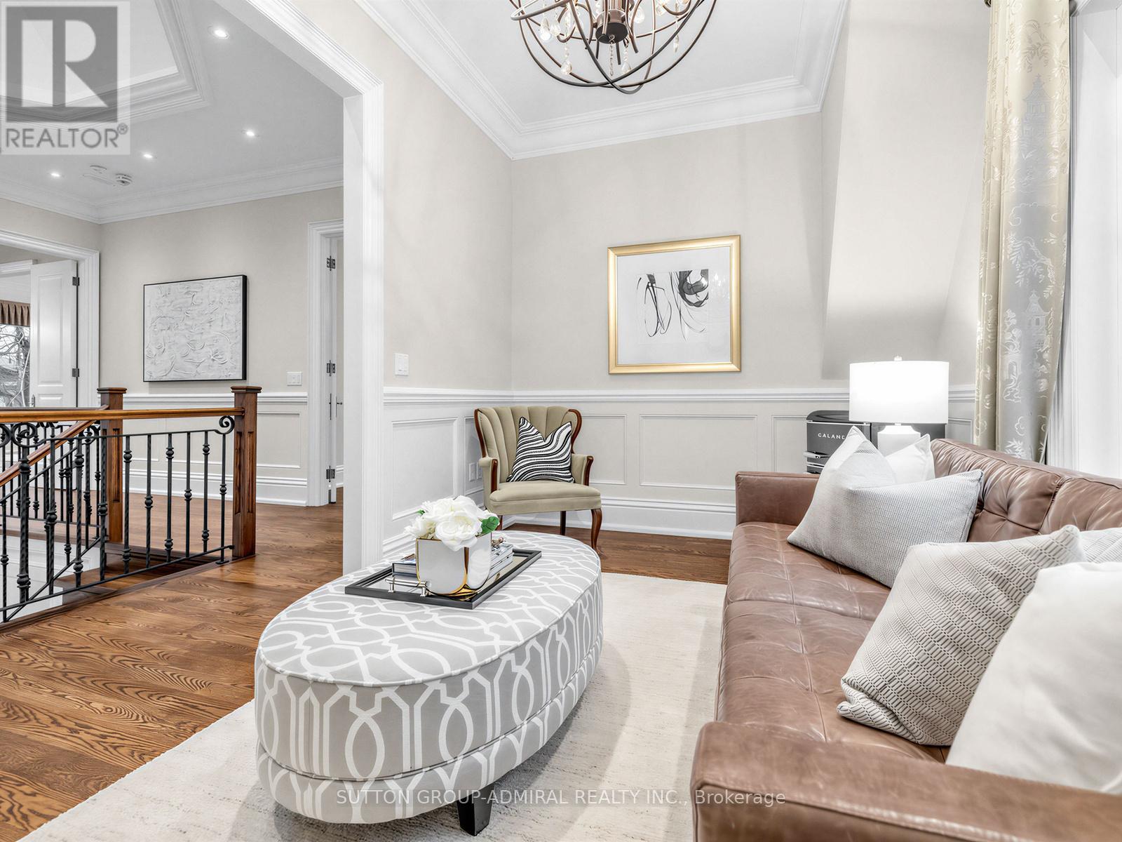 5 Lloydminster Crescent, Toronto, Ontario  M2M 2R9 - Photo 39 - C13009086