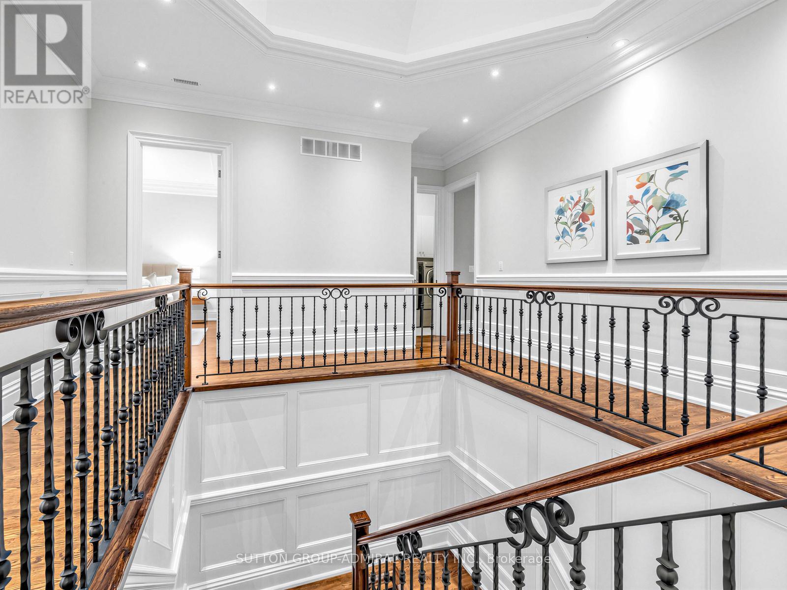 5 Lloydminster Crescent, Toronto, Ontario  M2M 2R9 - Photo 40 - C13009086