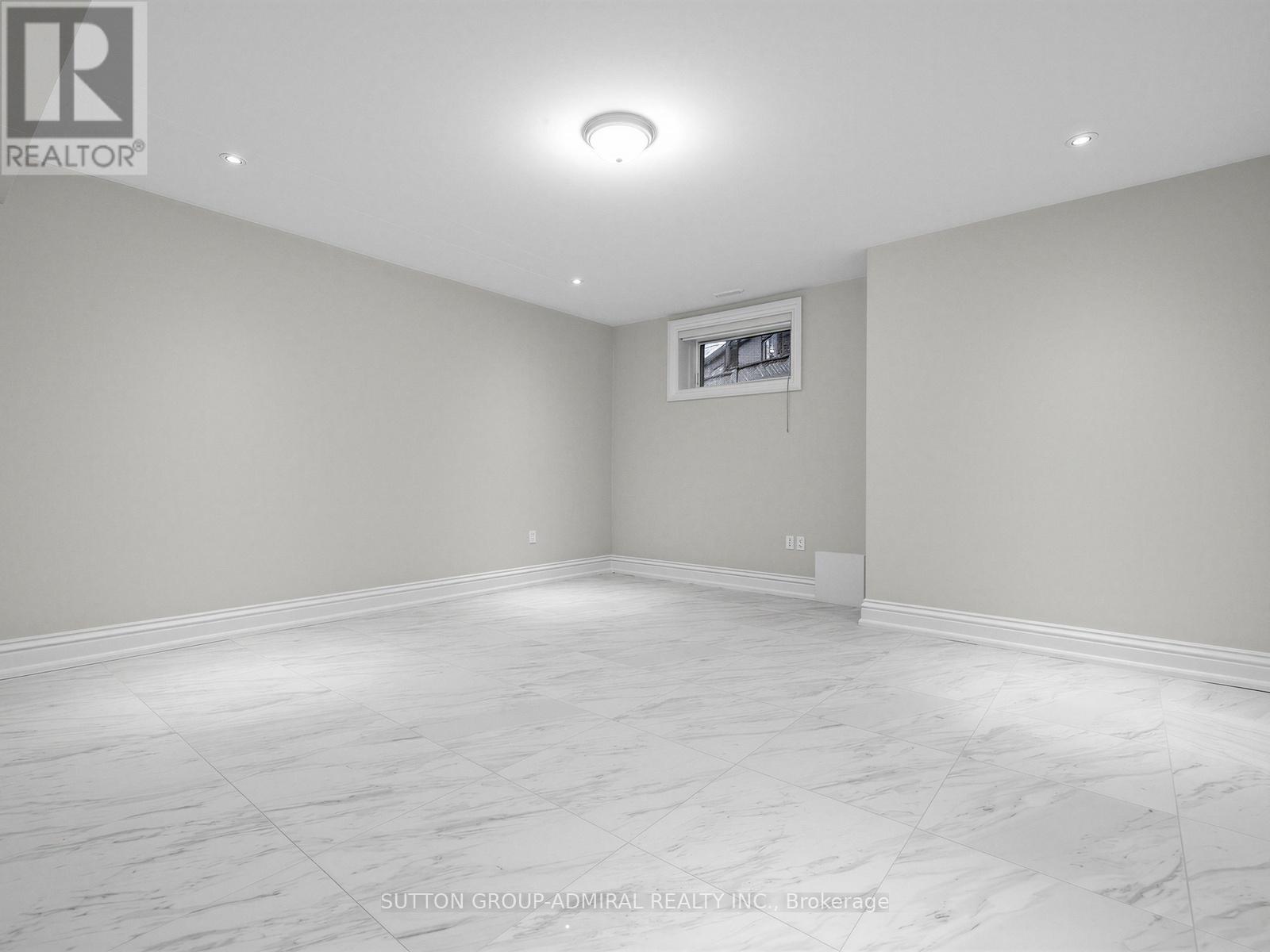 5 Lloydminster Crescent, Toronto, Ontario  M2M 2R9 - Photo 44 - C13009086