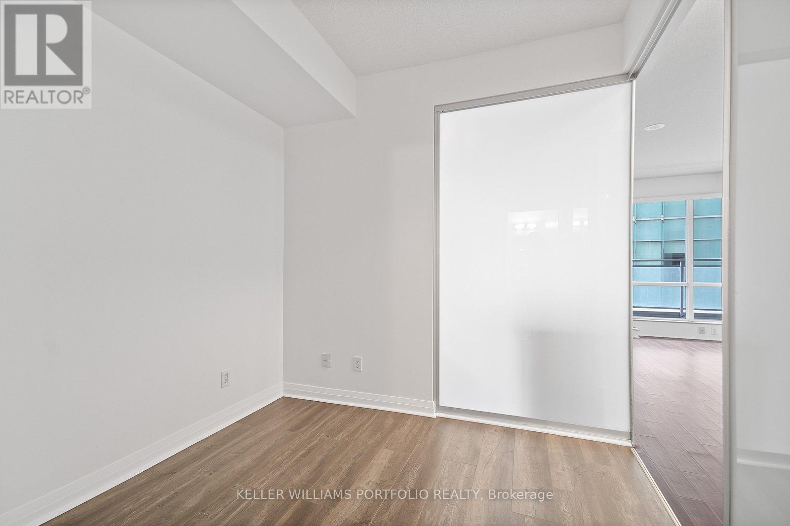 1002 - 220 Victoria Street, Toronto, Ontario  M5B 2R6 - Photo 11 - C13009128