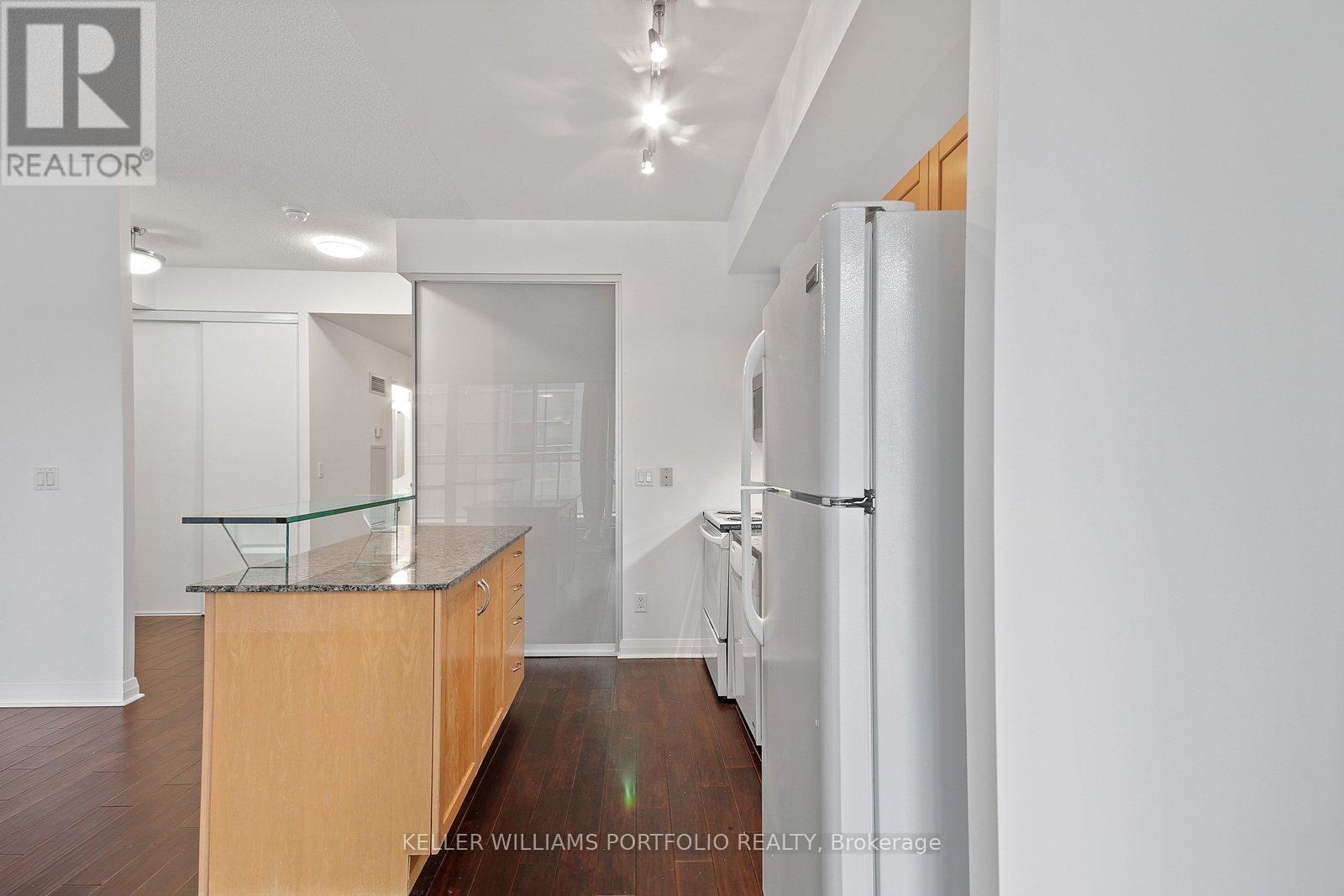 1002 - 220 Victoria Street, Toronto, Ontario  M5B 2R6 - Photo 16 - C13009128