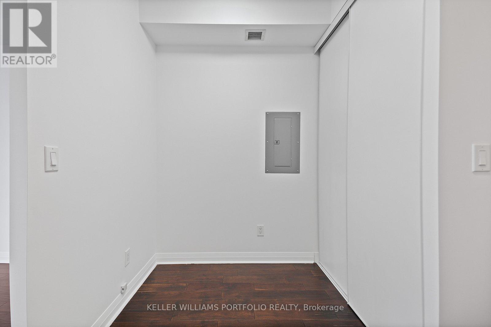 1002 - 220 Victoria Street, Toronto, Ontario  M5B 2R6 - Photo 5 - C13009128