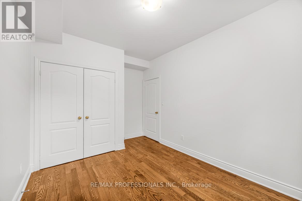 Upper - 213 Major Street, Toronto, Ontario  M5S 2L4 - Photo 15 - C13009172