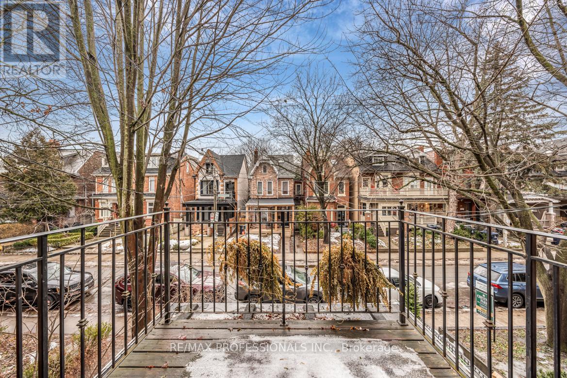 Upper - 213 Major Street, Toronto, Ontario  M5S 2L4 - Photo 18 - C13009172