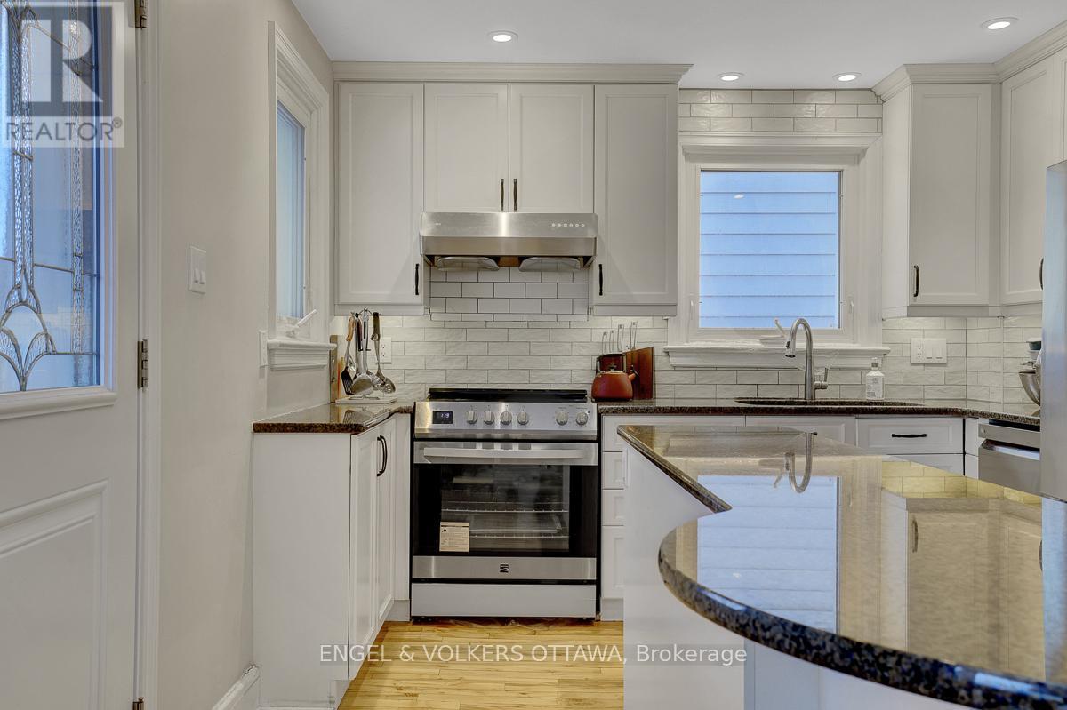 1838 Scott Street, Ottawa, Ontario  K1Y 2N9 - Photo 4 - X13009100