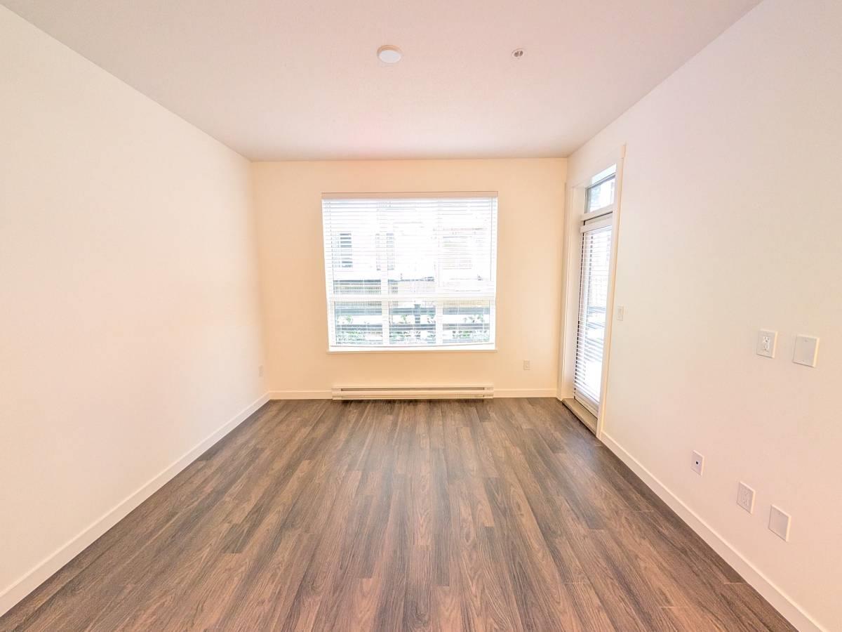 15777 85 Ave, Surrey, British Columbia  V4N 0Y2 - Photo 2 - R3112477